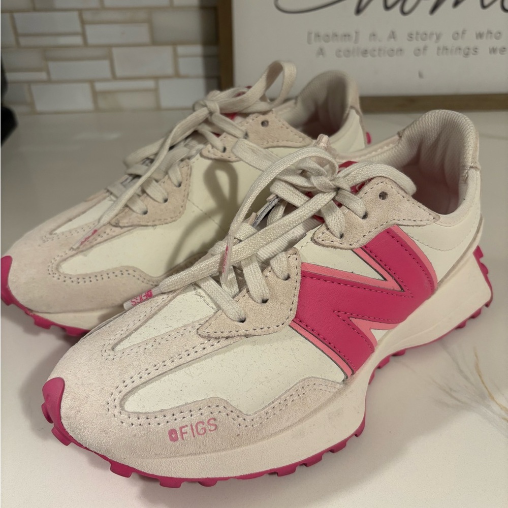 New Balance 327 x Figs